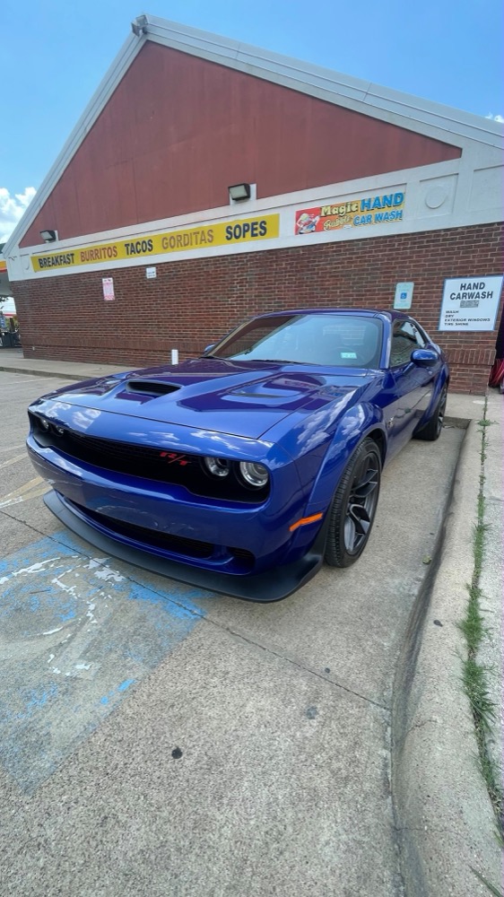 Magic Bubbles Hand Car Wash showcase — Dodge Challenger