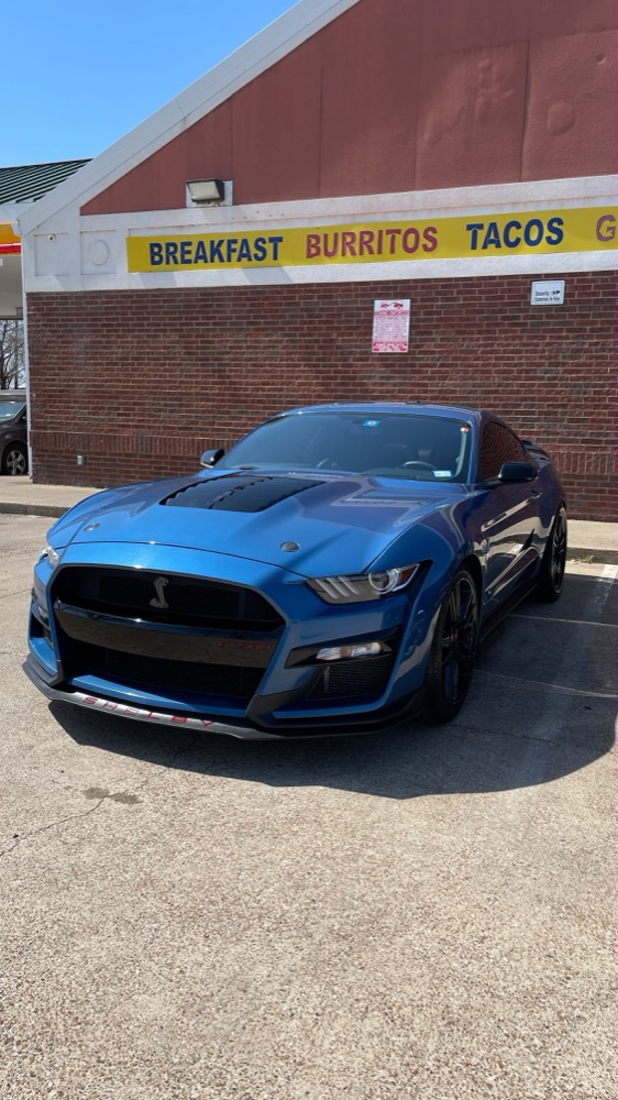 Magic Bubbles Hand Car Wash showcase — Ford Mustang Shelby GT500